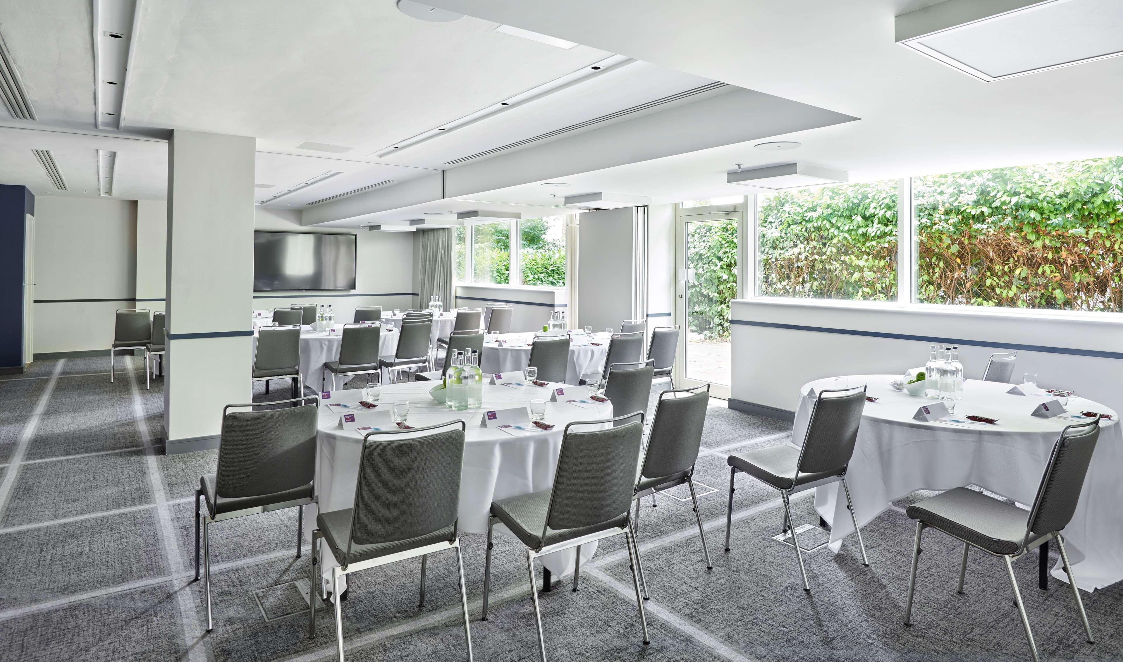 Hyatt Place London Heathrow Airport Hotel Hillingdon