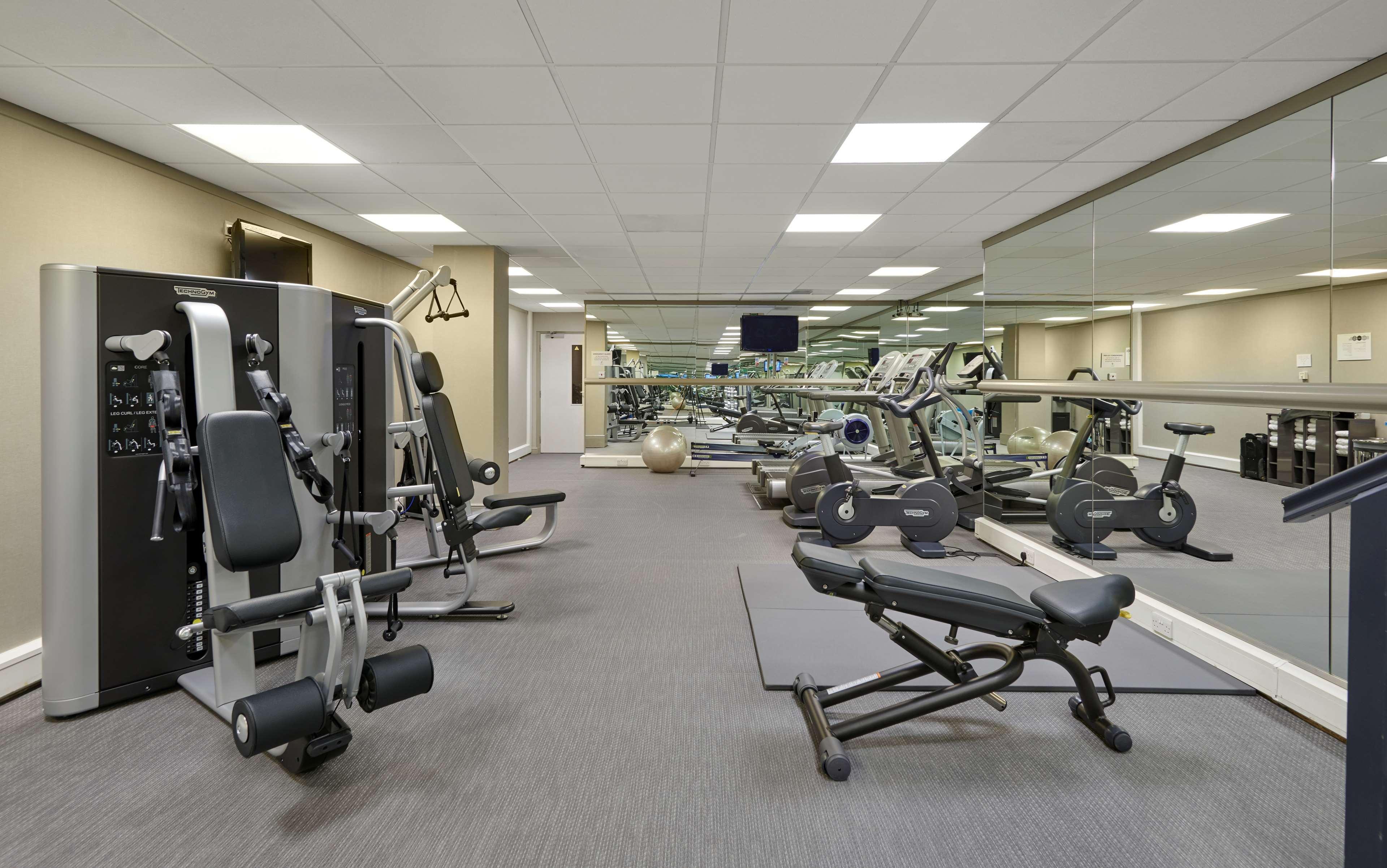Hyatt Place London Heathrow Airport 4*