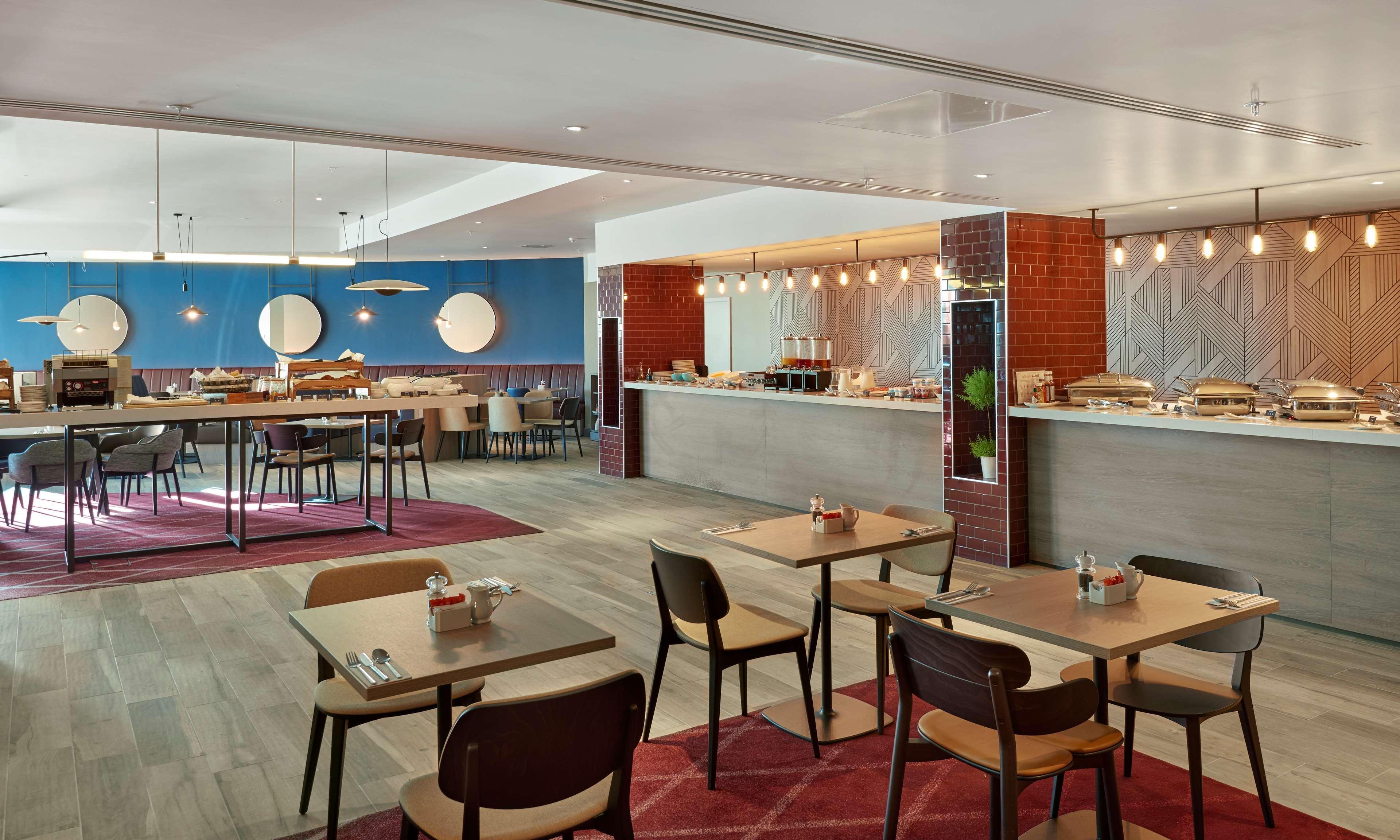 Hyatt Place London Heathrow Airport Отель