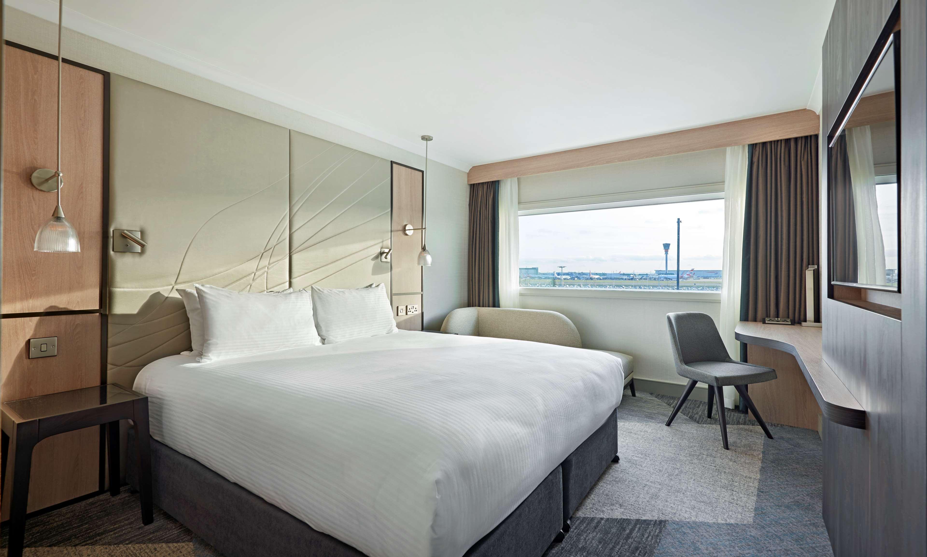 Hyatt Place London Heathrow Airport Отель