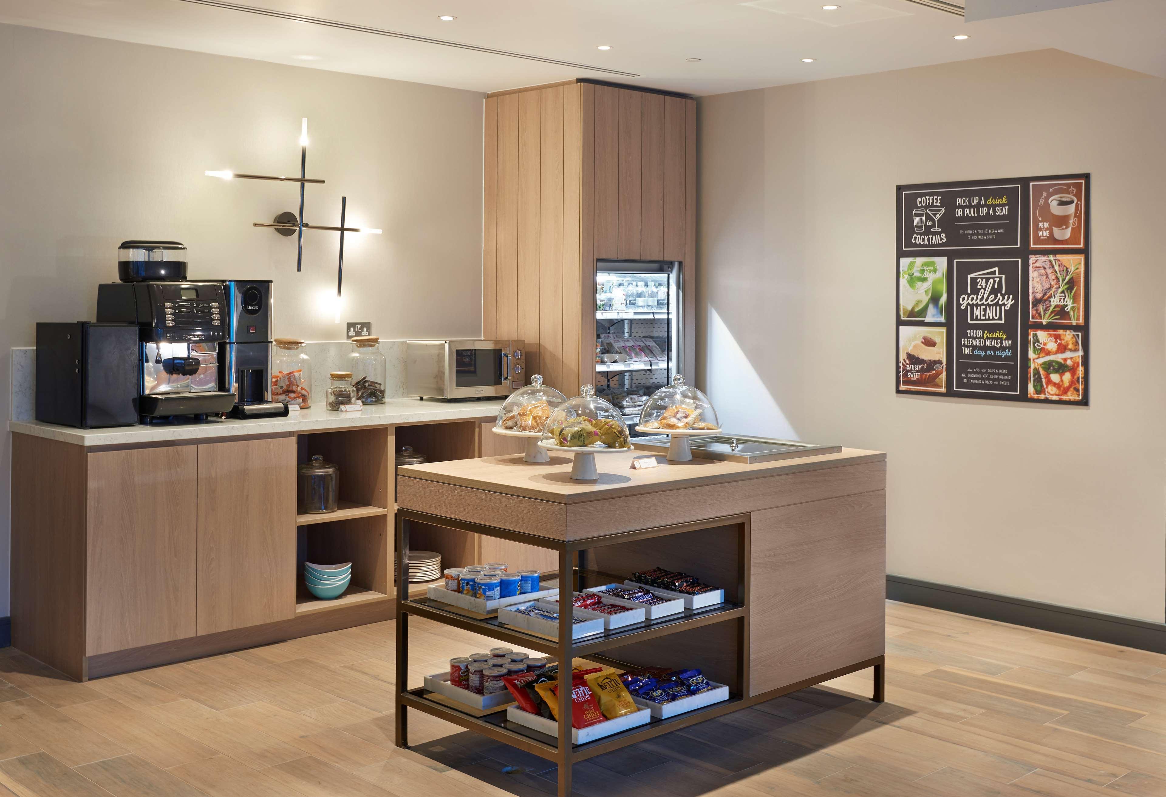 Hyatt Place London Heathrow Airport Отель