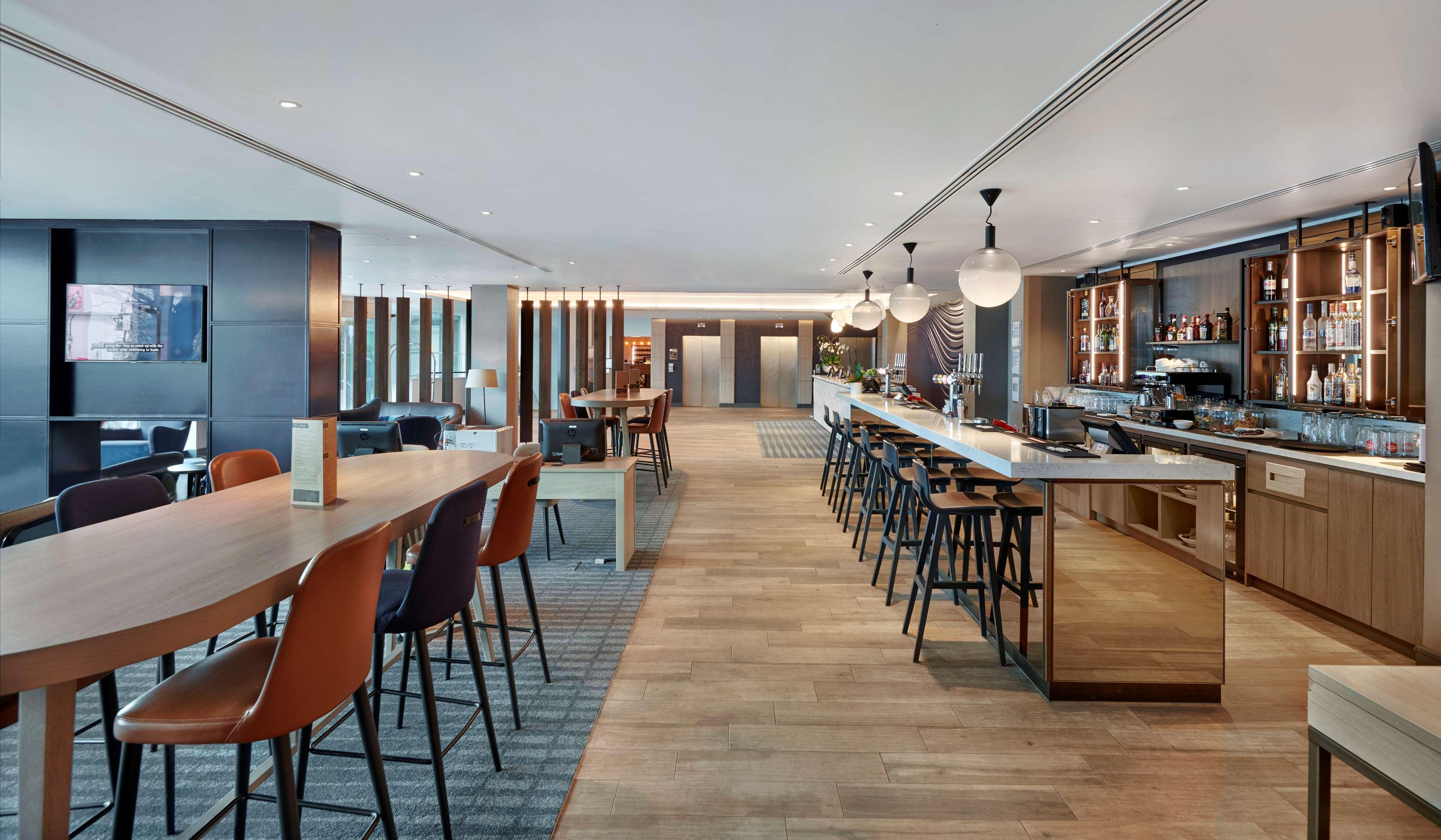 Отель Hyatt Place London Heathrow Airport