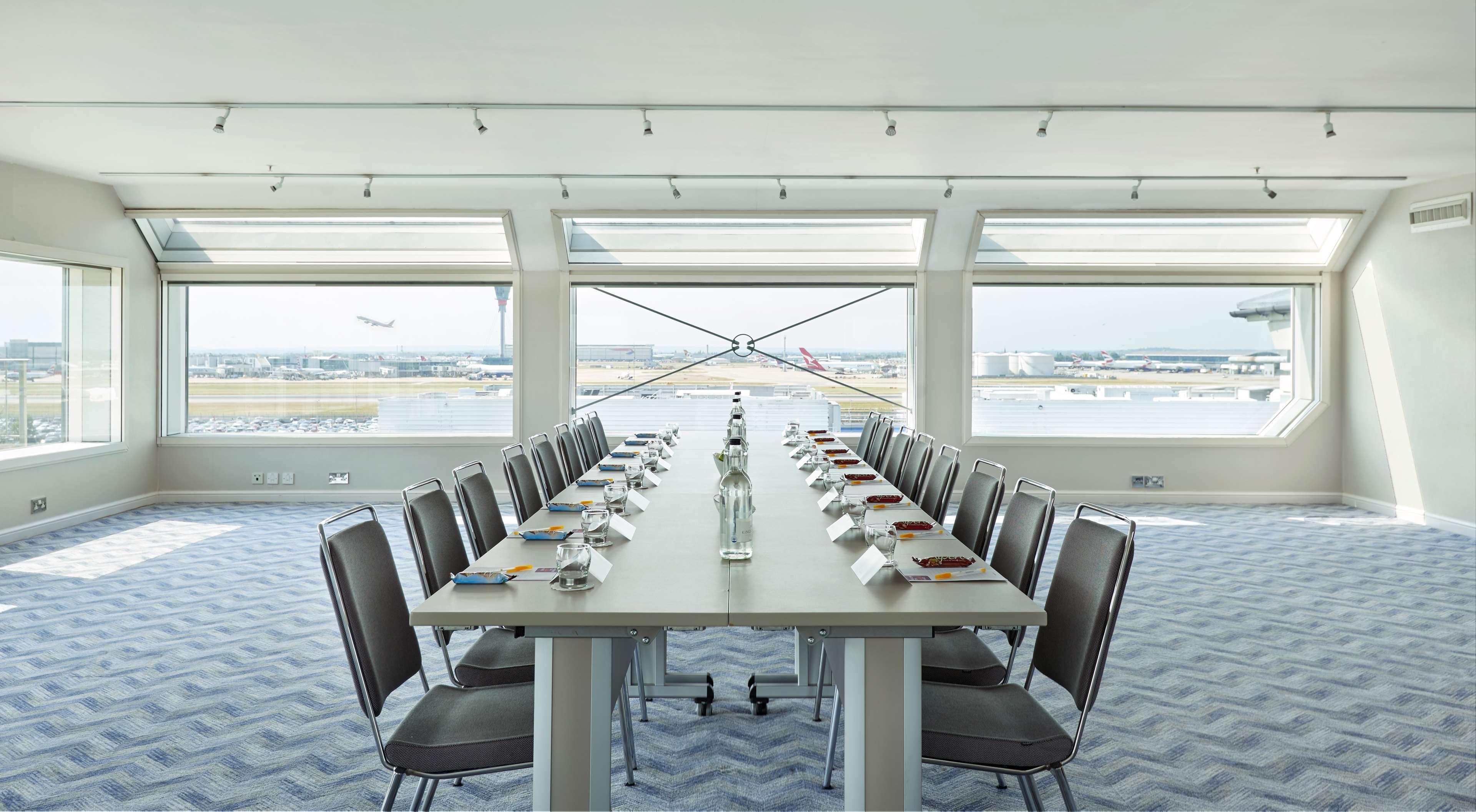 Hyatt Place London Heathrow Airport Отель